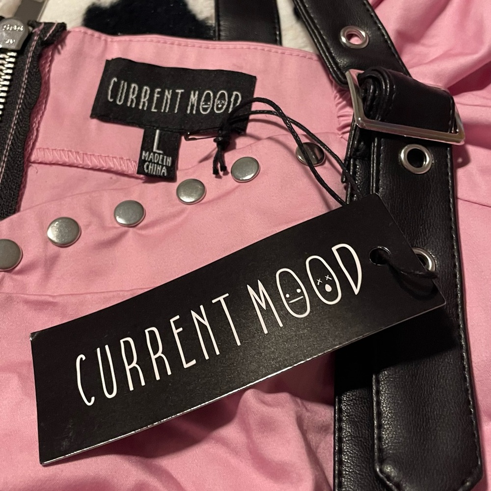 *SOLD OUT* No Tears Tonight Harness Crop Top - Picture 5 of 7